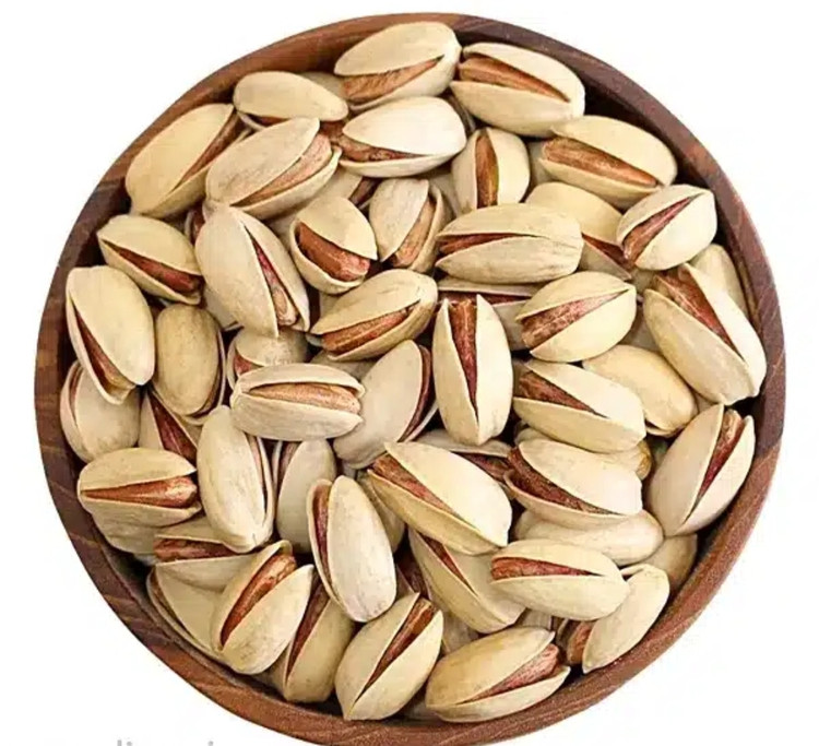 پسته اکبری خام